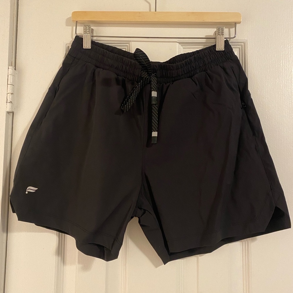 Fabletics Women’s High Waist Black Athletic Shorts 5” Inseam